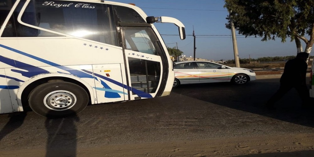 الصحة تؤكد على تأمينها لخدمات نقل آمنة تضمن سلامة موظفيها