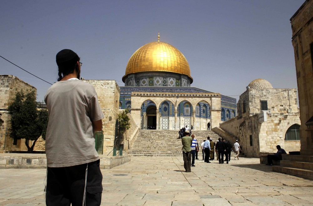 اقتحام الاقصى