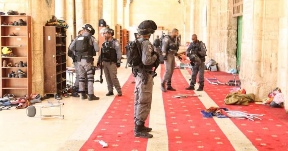 الأوقاف تستنكر اقتحام الاحتلال للمسجد الأقصى والاعتداء على المصلين 