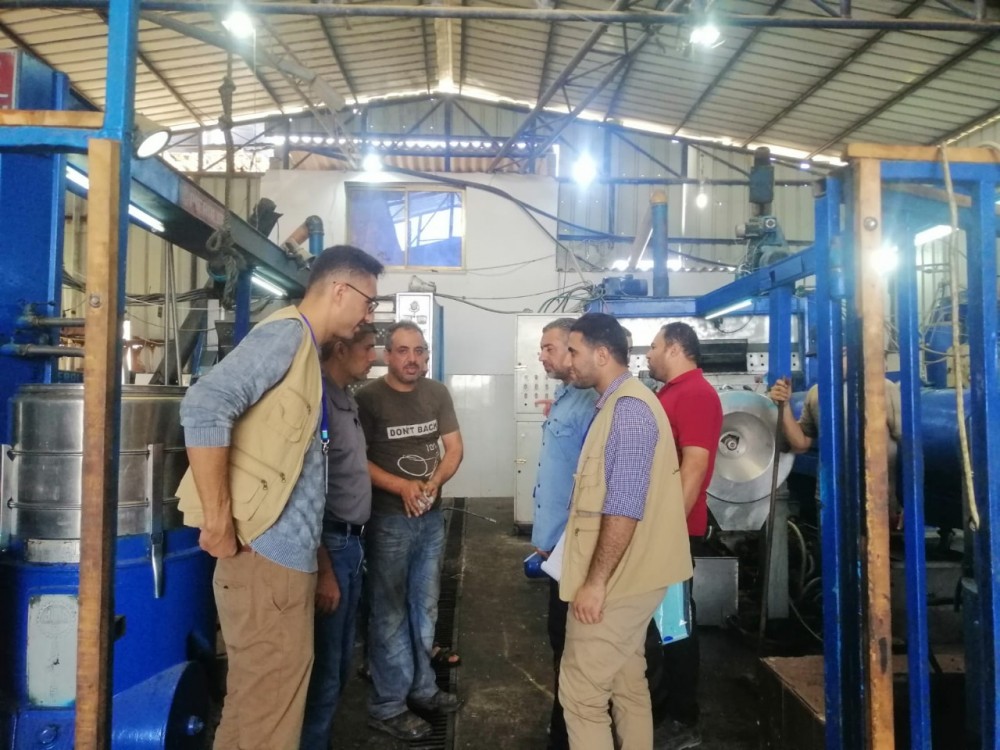 عمل خانيونس تبدأ حملتها على معاصر الزيتون في المحافظة