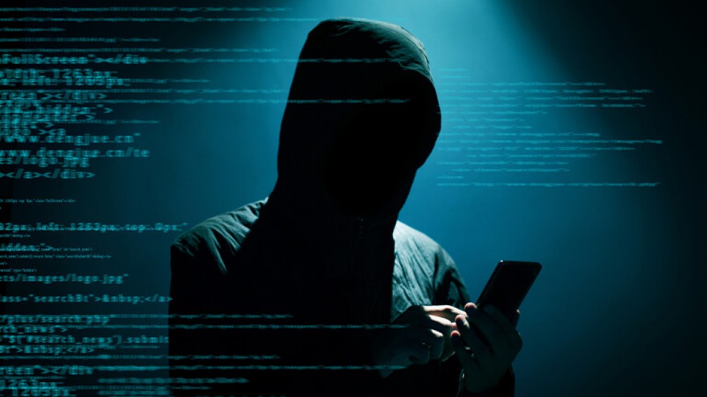 خمس علامات يجب الانتباه إليها تنذرك باختراق هاتفك الذكي
