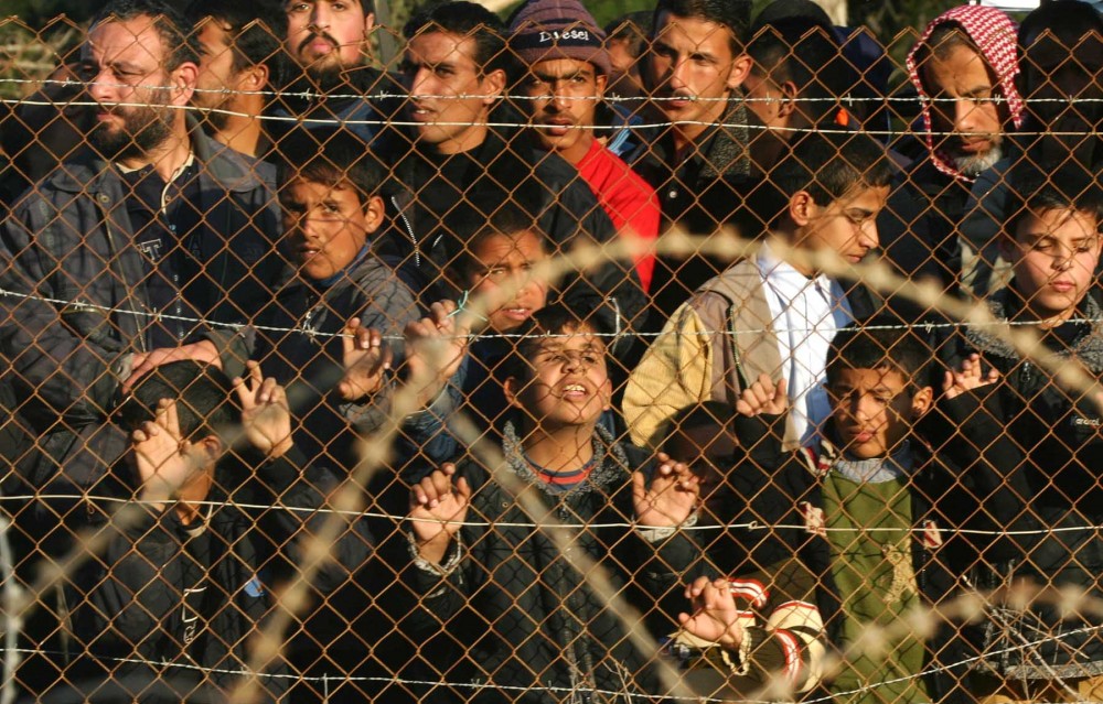 Palestinians-protest-at-Rafah-Egypt-border