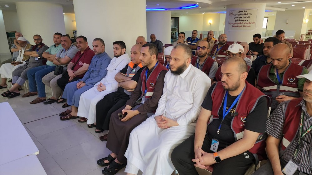 بعثة الحج تعقد اجتماعا مهماً استعدادًا لبدء الحج