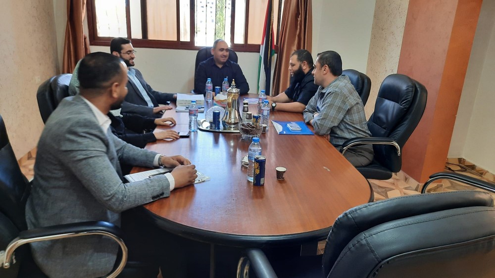 العمل وديوان الفتوى  يناقشون ملف النقابات العمالية والمهنية