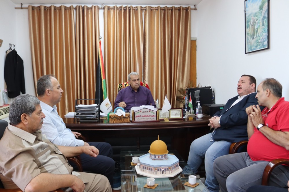 وزارة السياحة تشدد على محاربة المكاتب العشوائية