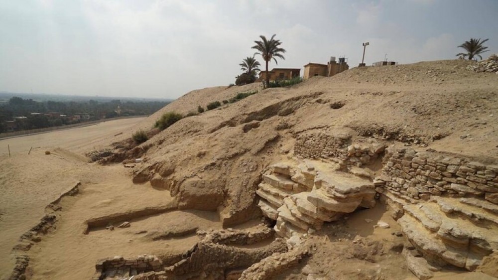 مصر.. الكشف عن مقبرة أثرية ضخمة