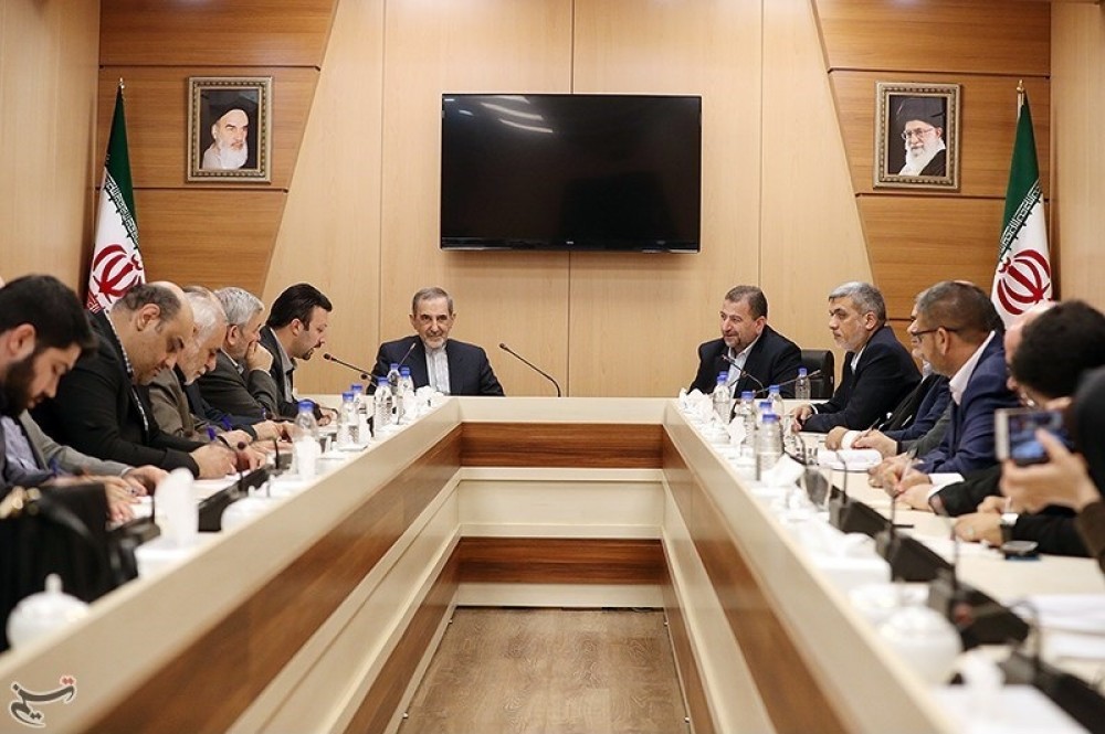 وفد حماس لطهران يلتقي عددا من المسؤولين الإيرانيين