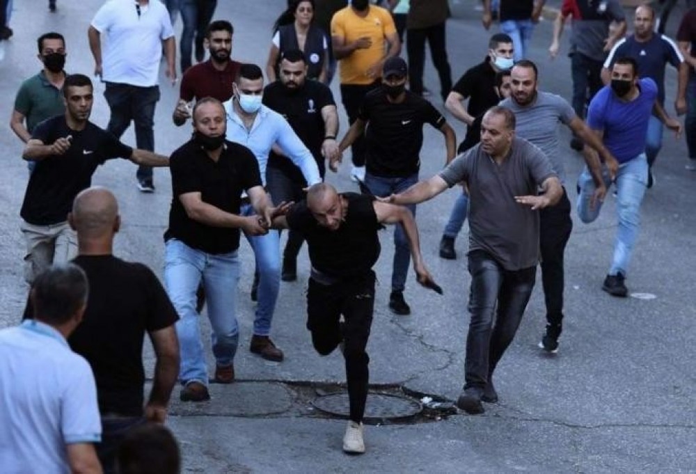 قمع التظاهرات