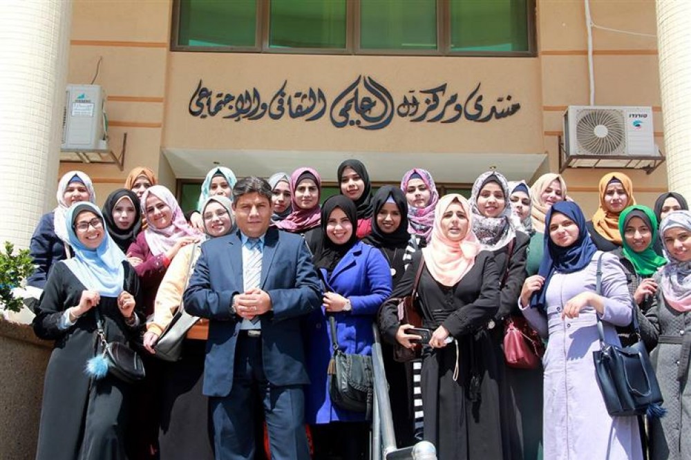 قسم علم الاجتماع بجامعة الأقصى ينظم زيارة لمركز الوفاء لرعاية المسنين 