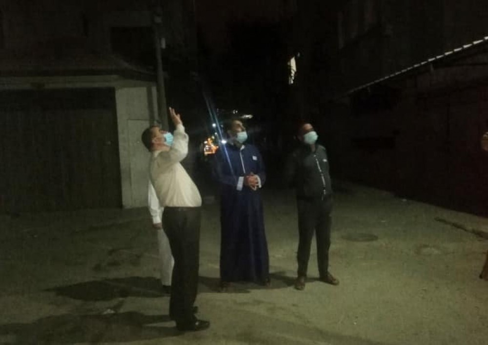 بلدية خان يونس تجري جولة لتفقد المصابين بوباء كورونا في حي الأمل
