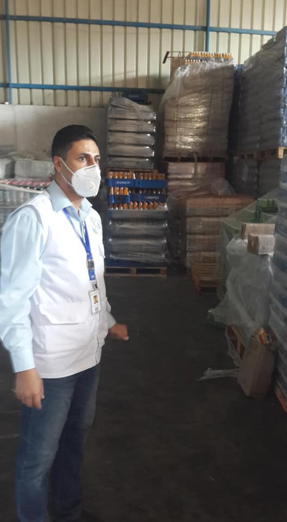 الطب الوقائي يوقف مصنع عصير عن العمل و إتلاف 750 كيلو جرام مواد غذائية