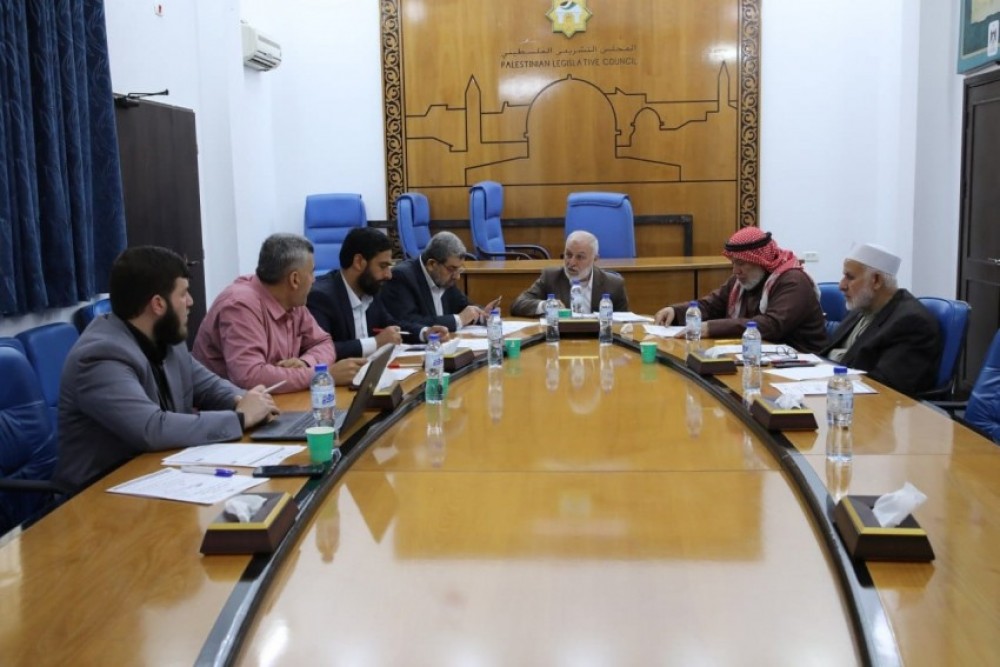 اللجنة القانونية بالتشريعي تناقش مشاريع قوانين تمهيداً لإقرارها
