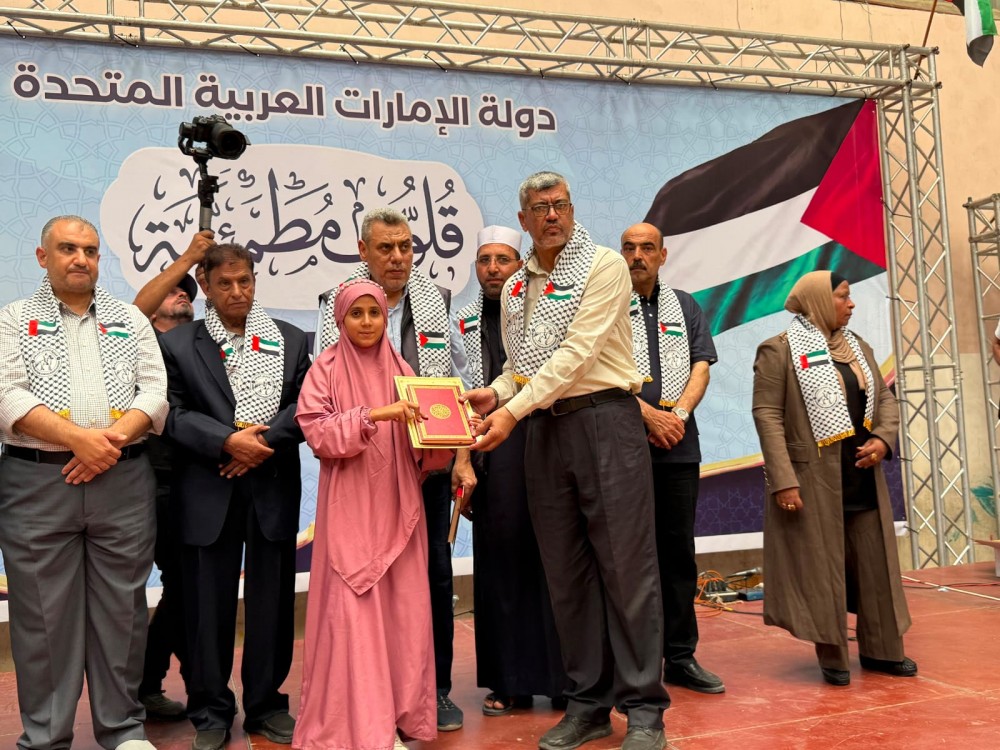 100 حافظ وحافظة من الأوقاف يُضيئون حفل 