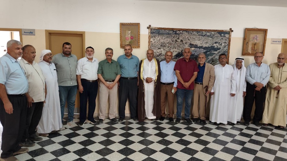 تربية الوسطى تستقبل وفدًا من وجهاء ومخاتير النصيرات لبحث التعاون المشترك