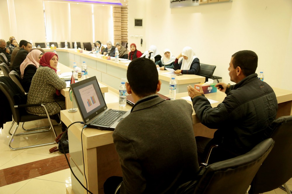 لال  جلسة نقاش  نظمتها شبكة وصال التابعة لجمعية الثقافة والفكر الحر 