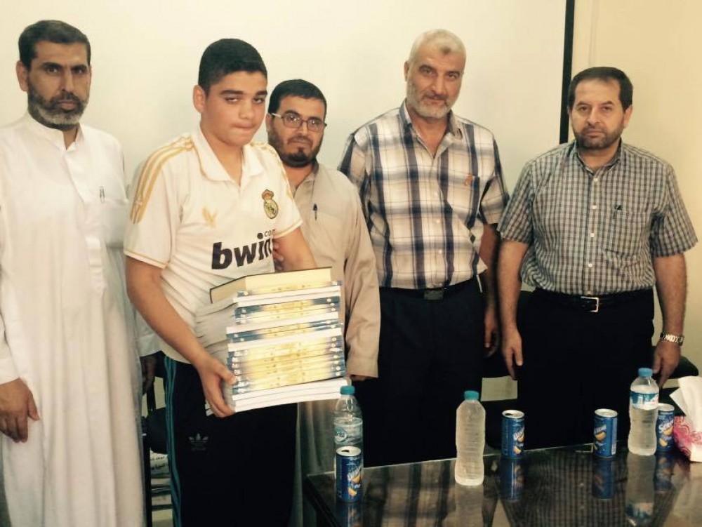 احد الطلاب المكرمين