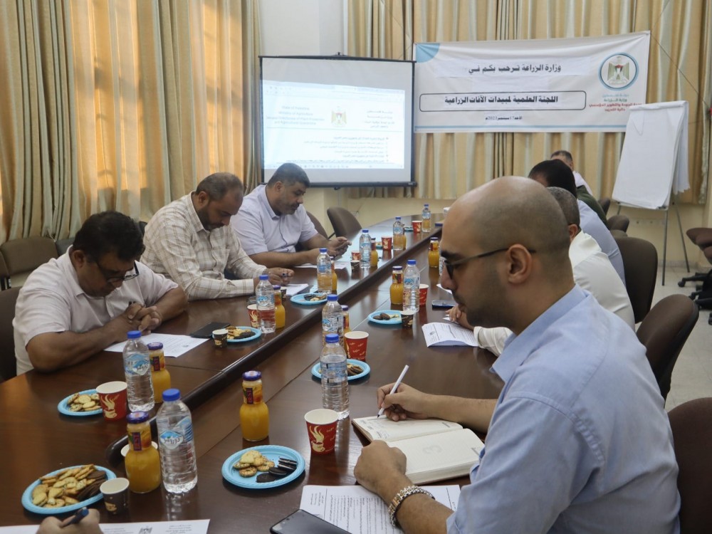اللجنة العلمية للمبيدات تعقد اجتماعها الدوري بوزارة الزراعة