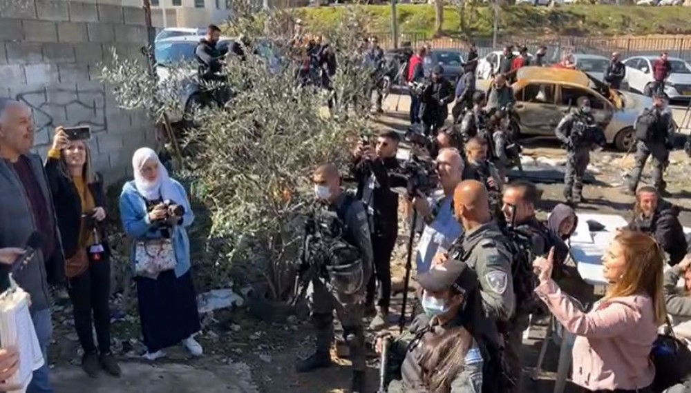 اعتصام امام منزل عائلة سالم في الشيخ جراح