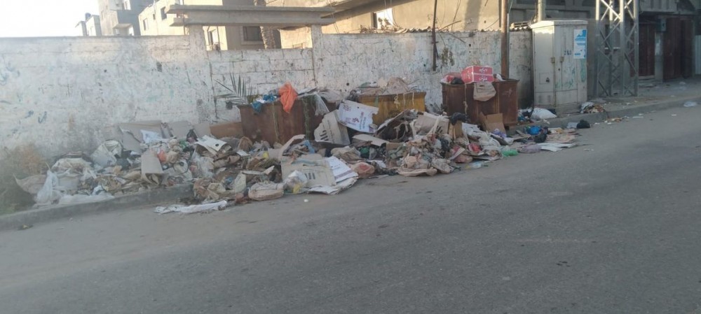 بلدية الزوايدة تثمن دور صناع الجمال في تنظيف شوارع البلدة 