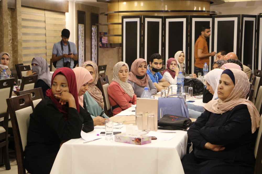 إعلاميات الجنوب ينفذ مناظرة سياسية عن ضعف المشاركة السياسية للمرأة ي