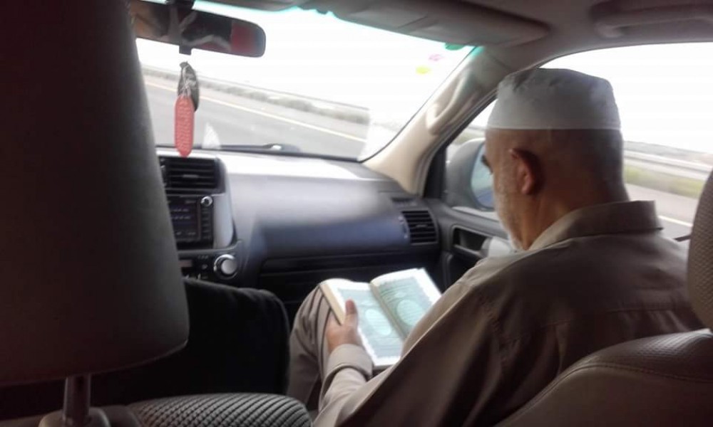 الشيخ صلاح في طريقه إلى السجن لقضاء محكوميته