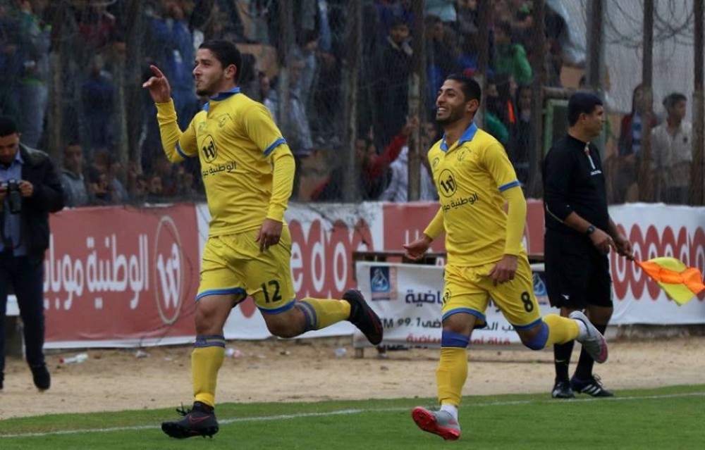 فريق التفاح
