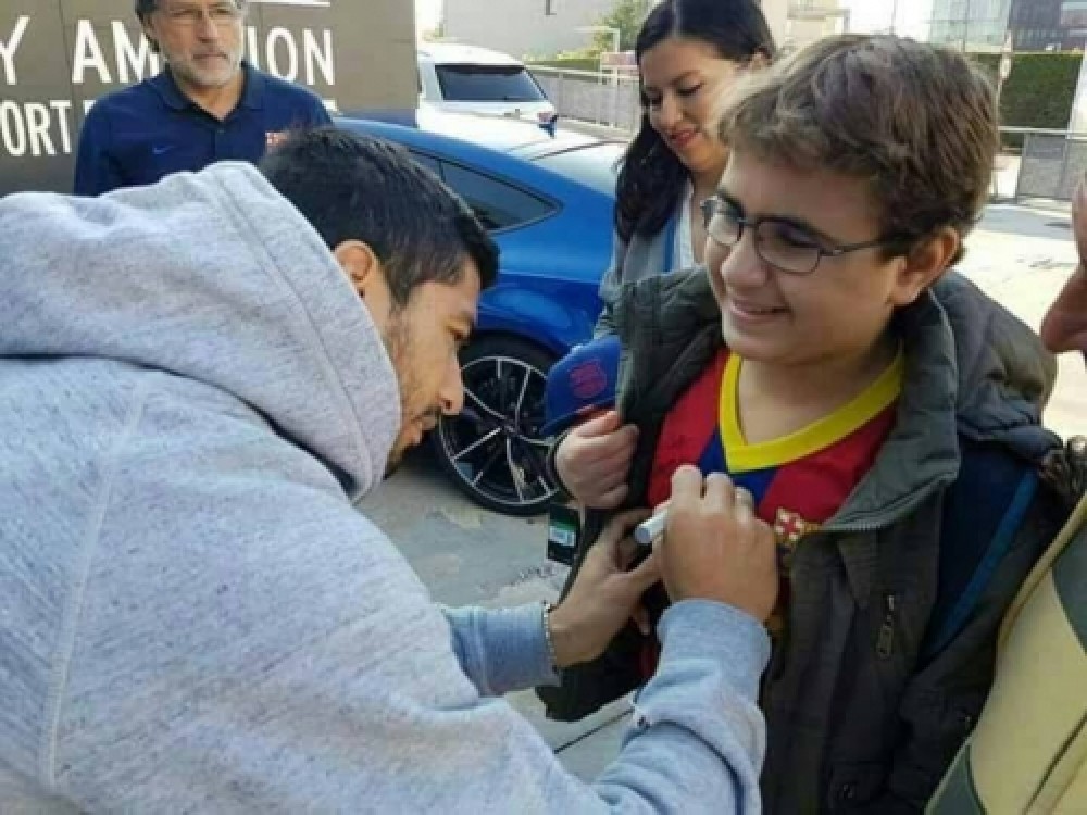 الطفل خلال التوقيع