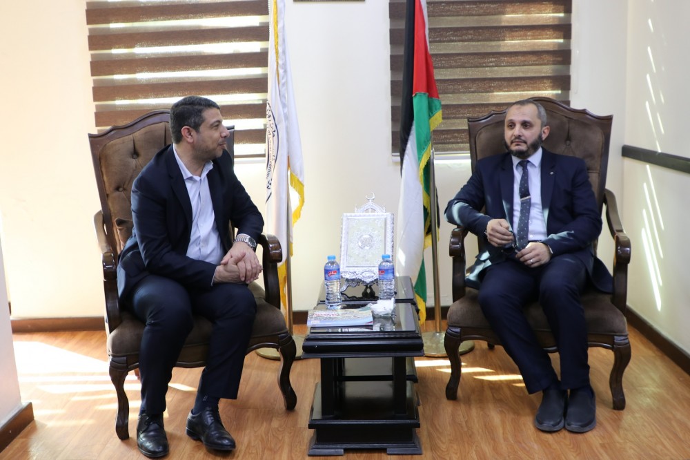 وكيل وزارة العمل يناقش العديد من الملفات المشتركة مع بلدية جباليا