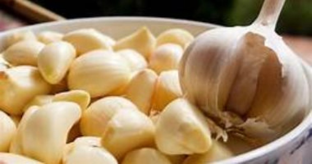 يمكن أن تحدث العدوى الفطرية لأي شخص ، بغض النظر عن مدى صرامة نظام النظافة الخاص بك ،  نحن نعيش في عالم مليء بالبكتيريا والسموم ، ولدى معظمنا تاريخ من العادات الغذائية السيئة التي يمكن أن تجعلنا نطور العدوى الفطرية بسهولة أكبر على سبيل المثال ، تحتوي الكمي