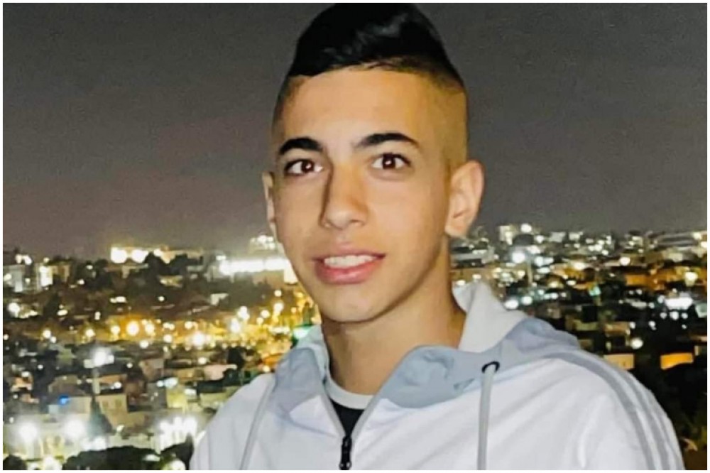  الشهيد الفتى وديع أبو رموز 