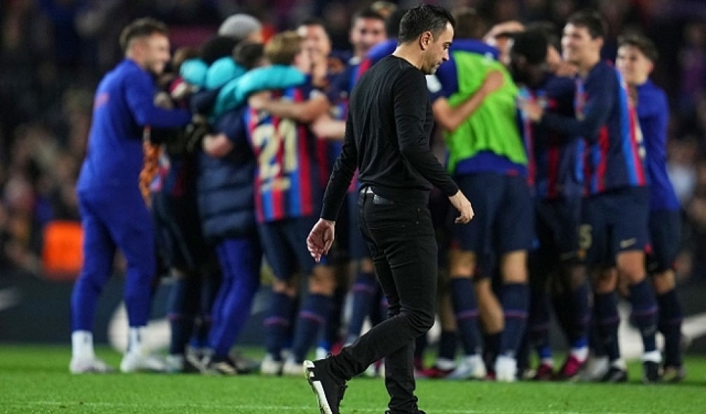 مدرب برشلونة ولاعبوه