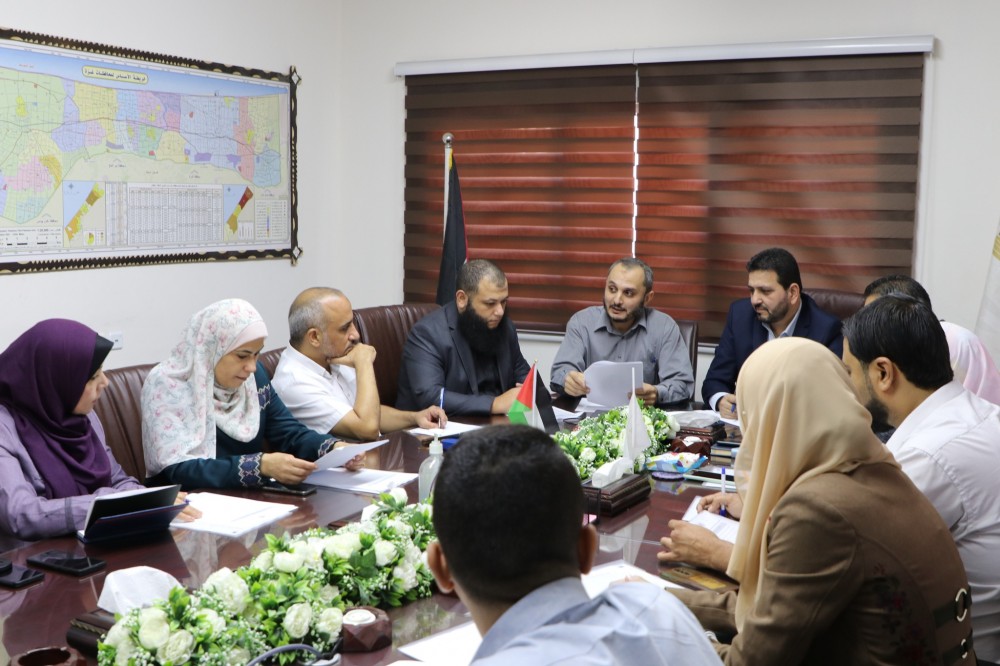 العمل والحكم المحلي تناقشان عدة ملفات هامة
