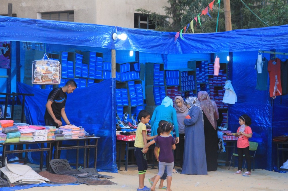 أحد الأسواق الشعبية بغزة 