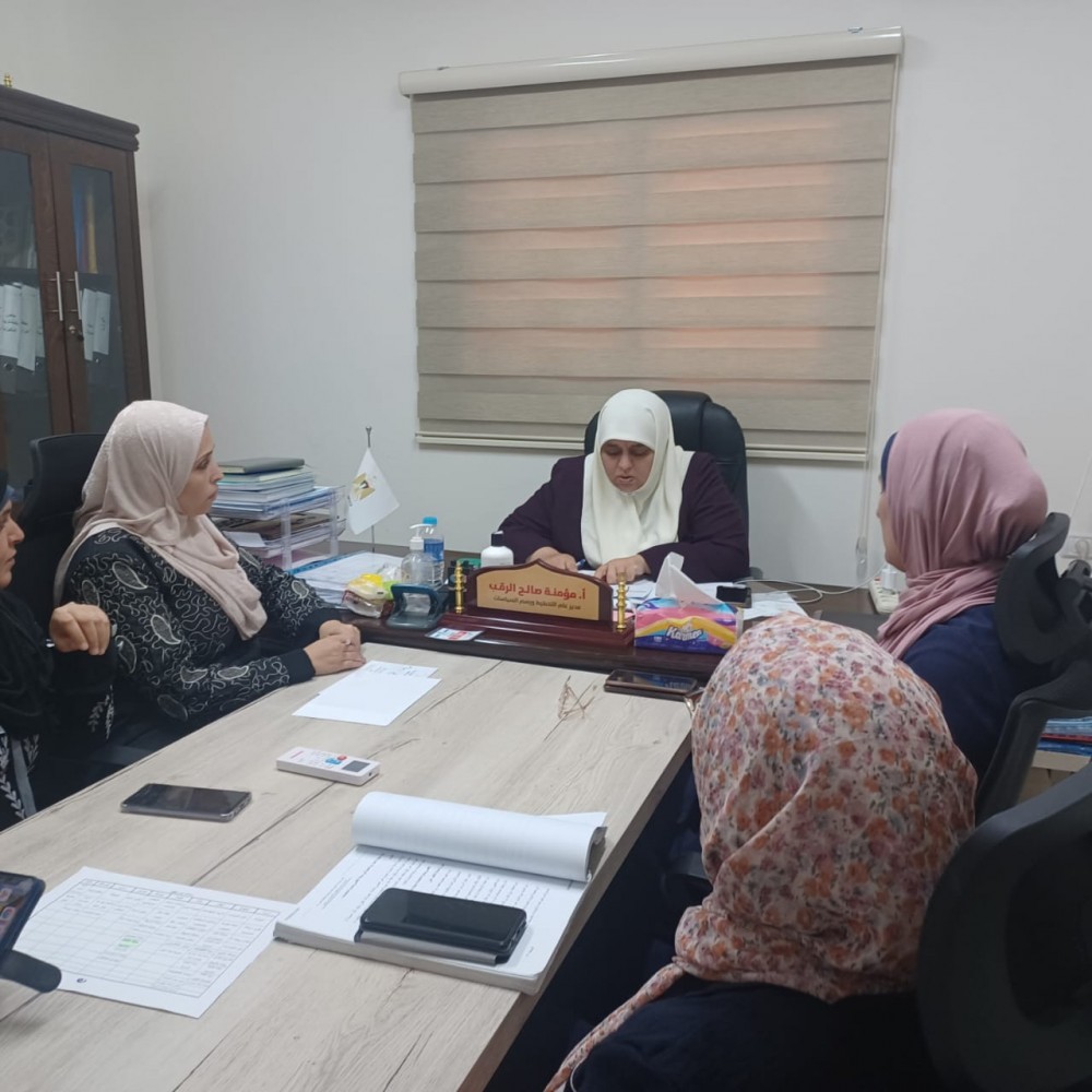 شؤون المرأة تعقد اجتماعاً تحضيرياً للبازار التسويقي للجمعيات التعاونية