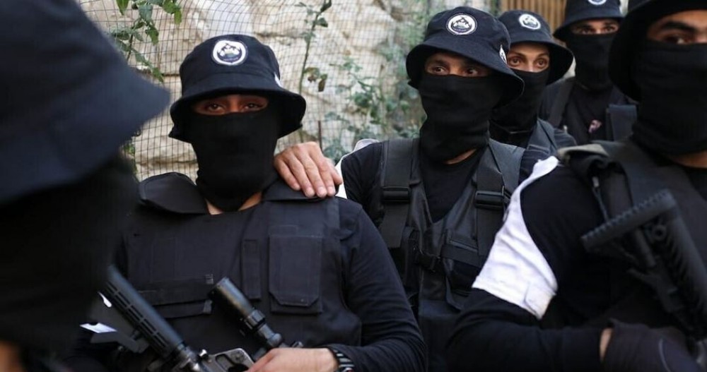 عناصر من عرين الأسود 
