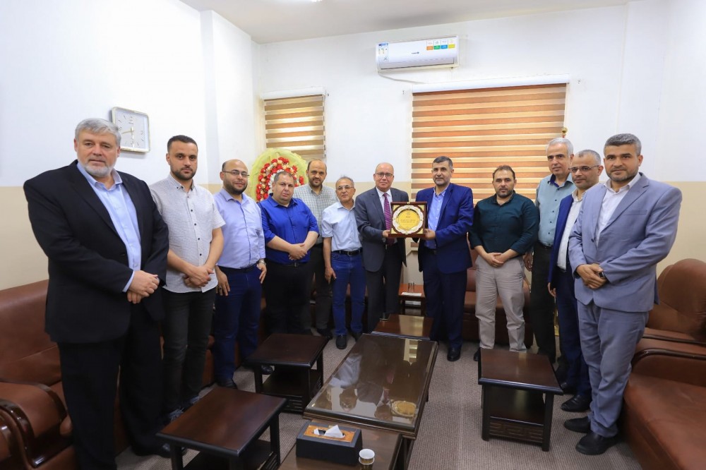 وكيل وزارة التربية والتعليم العالي يستقبل وفداً من الكلية الجامعية للعلوم والتكنولوجيا