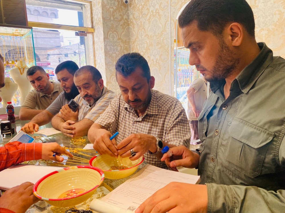 الاقتصاد: تنظيم جولة على محلات الذهب بخان يونس