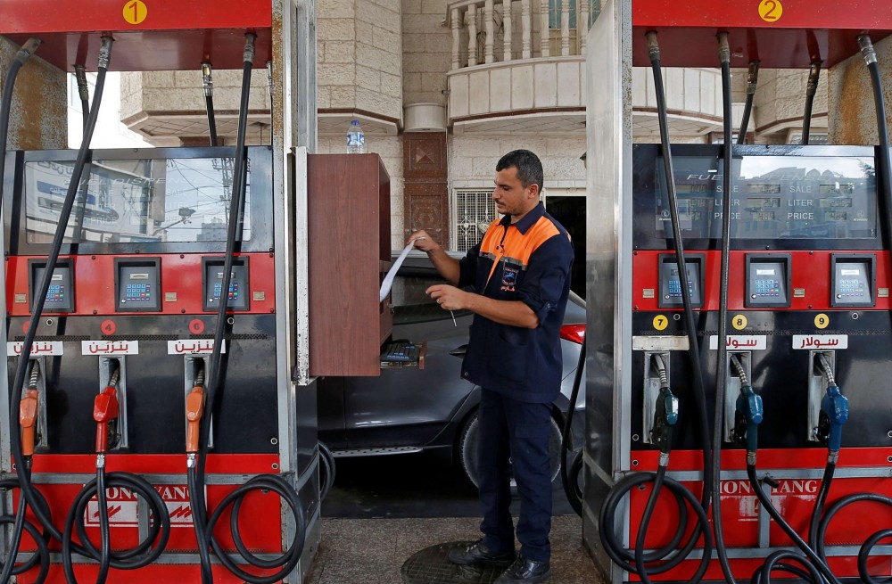  المالية تنشر أسعار المحروقات والغاز لشهر مارس 