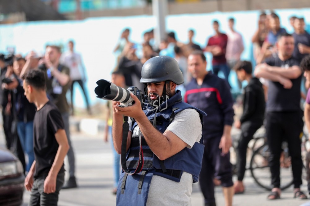 الرأي توثق عمل الطواقم الصحفية في غزة (1)