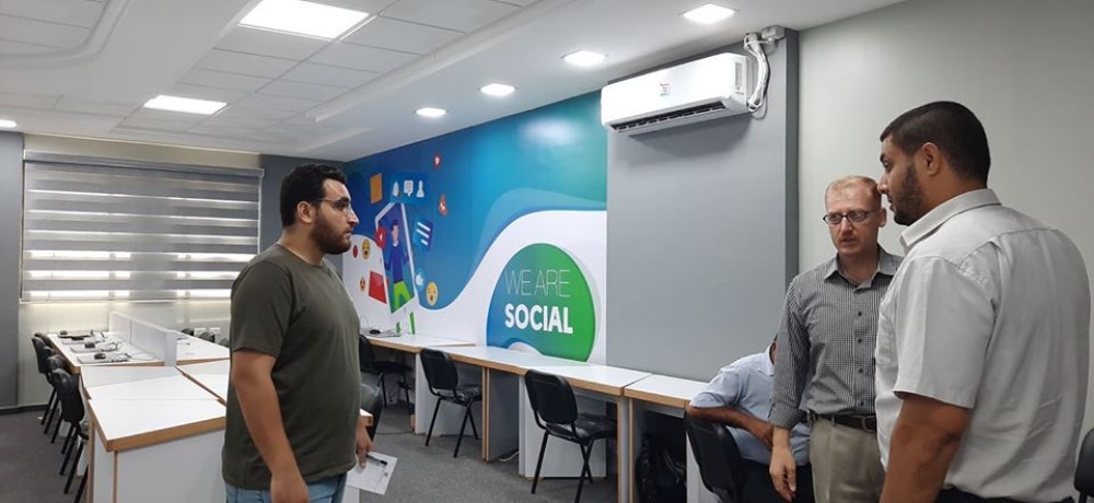 الداخلية تعزز تعاونها مع  الكلية الجامعية للعلوم التطبيقية