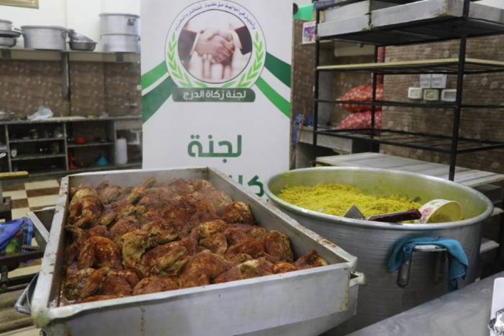 تكية غزة الخيرية تواصل توزيع وجبات الطعام على الأسر المستورة بغزة