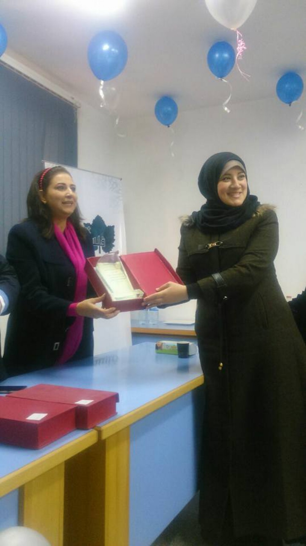  مؤسسة 