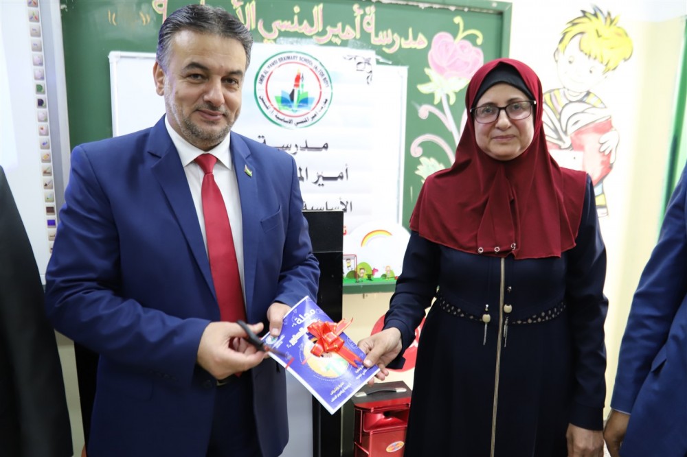 مدرسة أمير المنسي الأساسية تطلق مجلة 