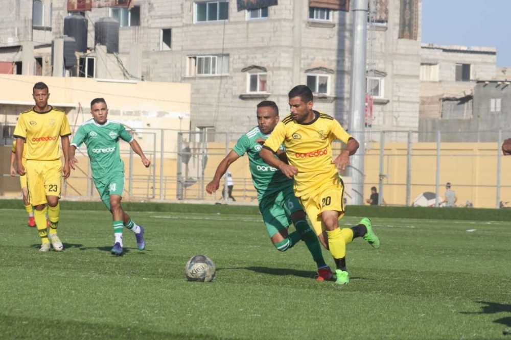 خدمات رفح يفرط بالقمّة بتعادله السلبيّ مع النصيرات والصدارة تشتعل