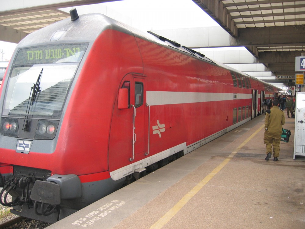 Israelrailways_train
