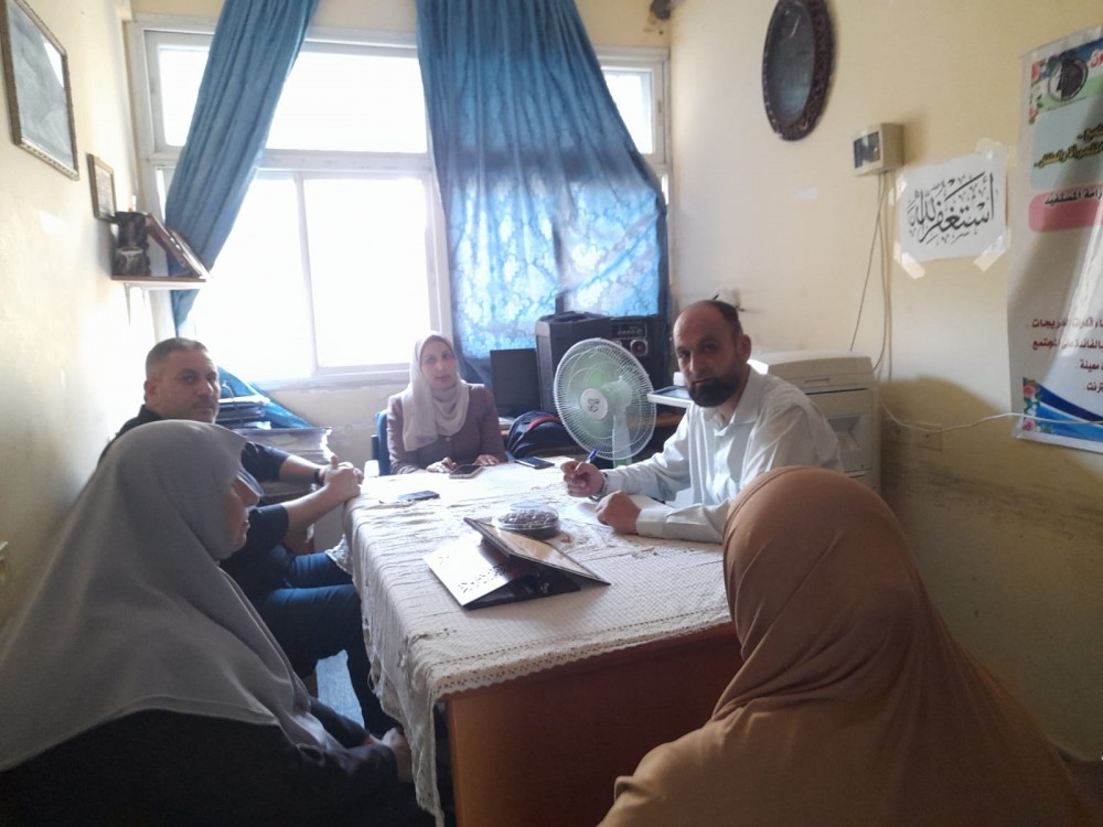 وزارة التنمية ومركز نسائي يبحثان آلية تحسين حياة كبار السن
