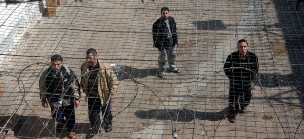 أسرى في سجون الاحتلال- صورة أرشيفية