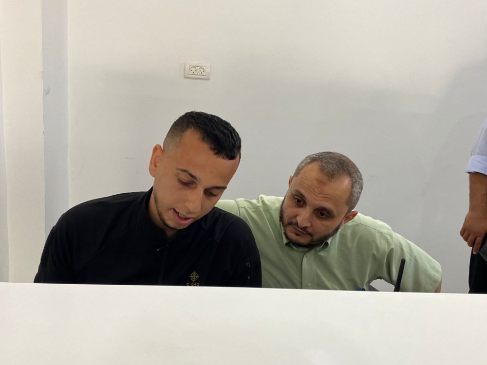 إيهاب الغصين وكيل وزارة العمل يعقد يوم معايشة في مديرية عمل رفح (5)
