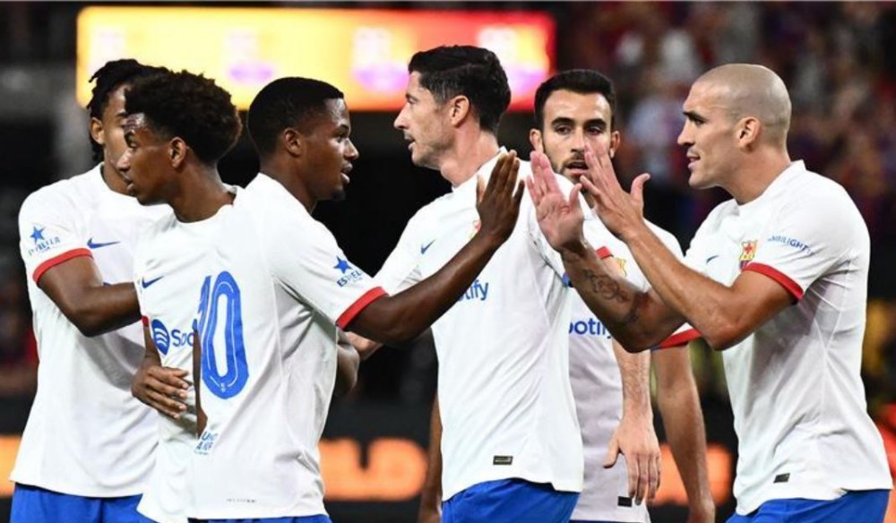 برشلونة يختم جولته التحضيرية بفوز على ميلان