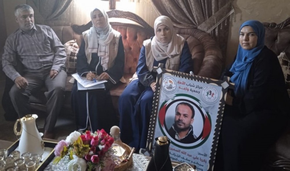 وزارة الأسرى تزور عدد من عوائل الأسرى في محافظة خانيونس